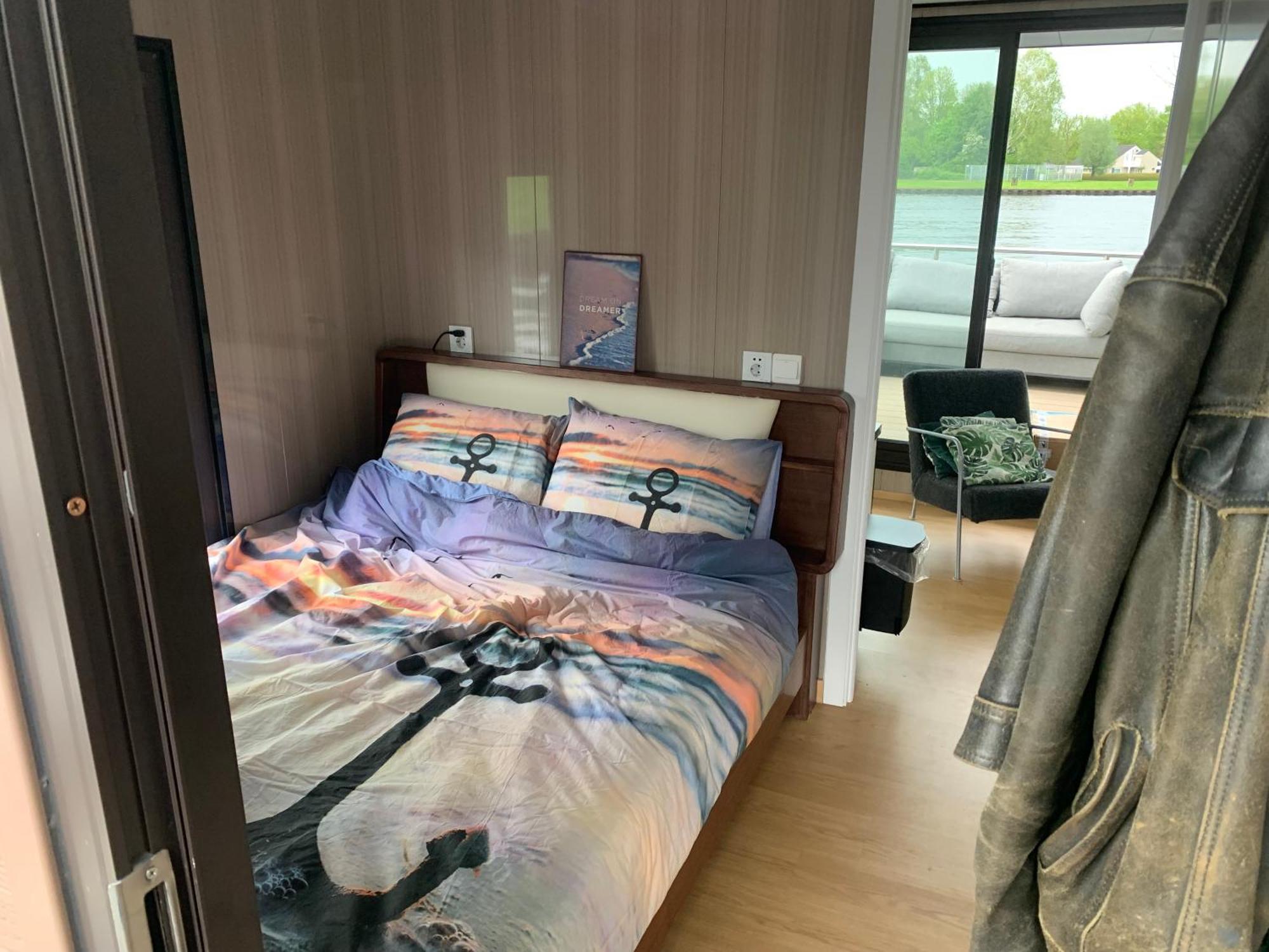 Houseboot Solcamastraat 24 C Hotel Suameer Buitenkant foto